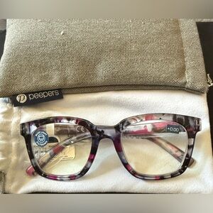 Peepers Tortoise Shell Glasses